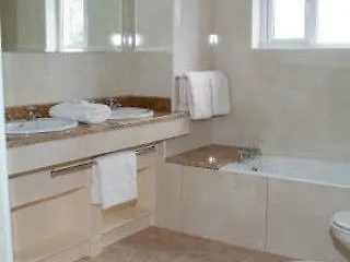 House 4* Кенмар